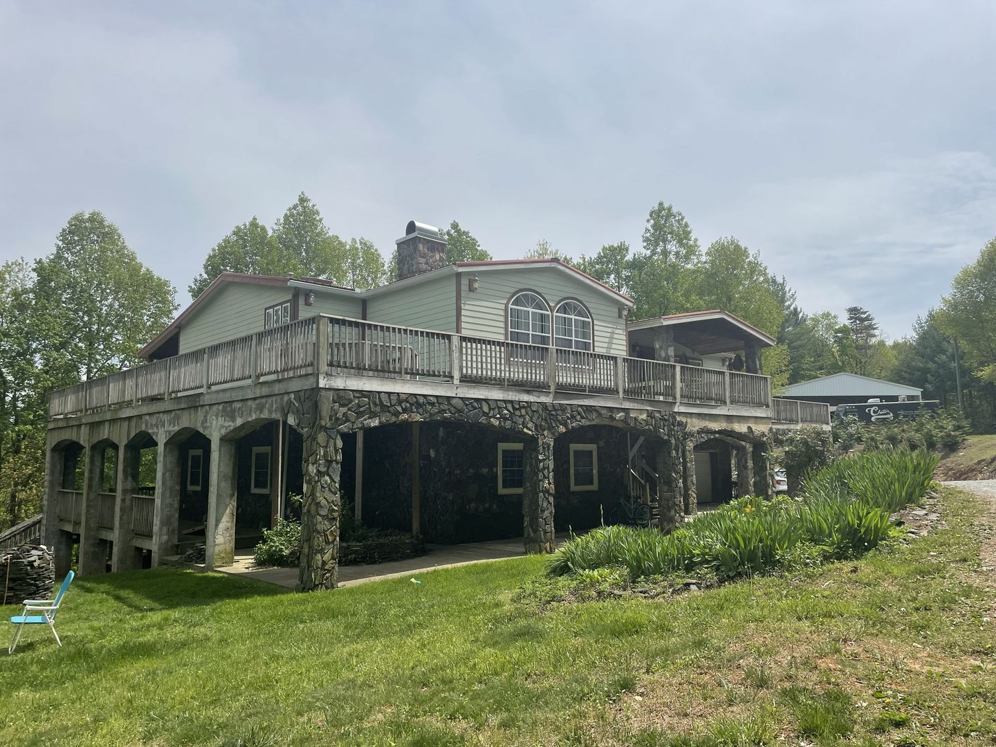Deep Gap Apartment: 167 Wagon Wheel Lane