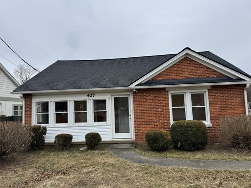 427 Meadowview Drive – photo 1