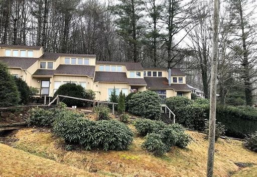 196 Trout Pond Lane, Unit 1, Banner Elk, NC 28604