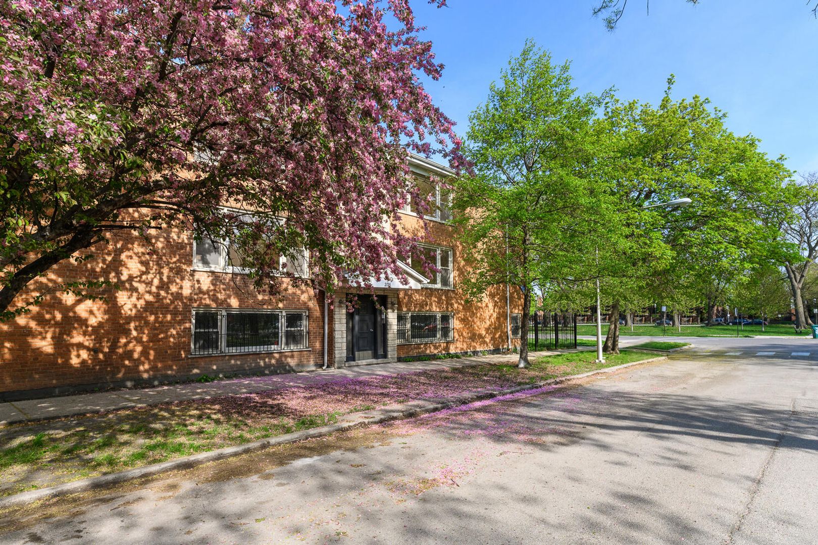 Chicago Apartment: 2128 N Whipple