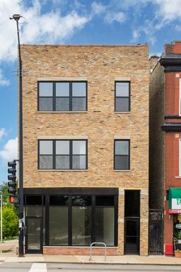 Gut renovated, gorgeous, 1 bed/1 bath – photo 1