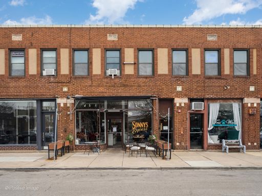 Studio in unbeatable Park Ridge Uptown