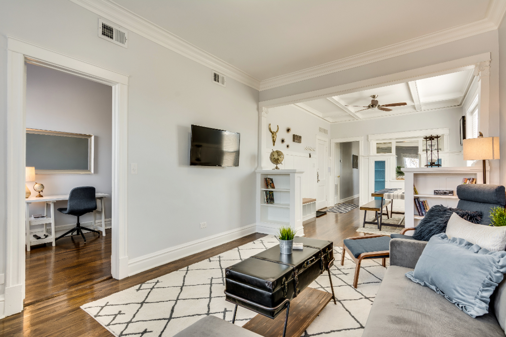 Chicago Apartment: 2839 W. Lyndale