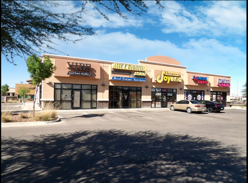 Move-In Ready at a Prime Location. – photo 1