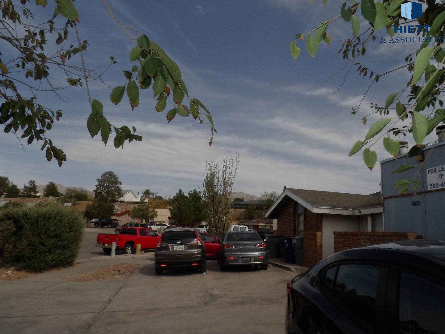 El Paso Apartment: 600 White Cliffs