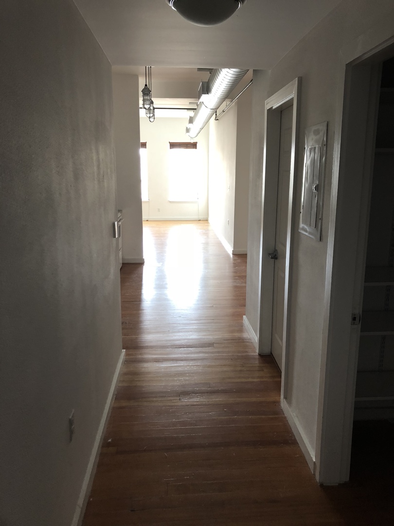 El Paso Apartment: 120 S. Stanton St.