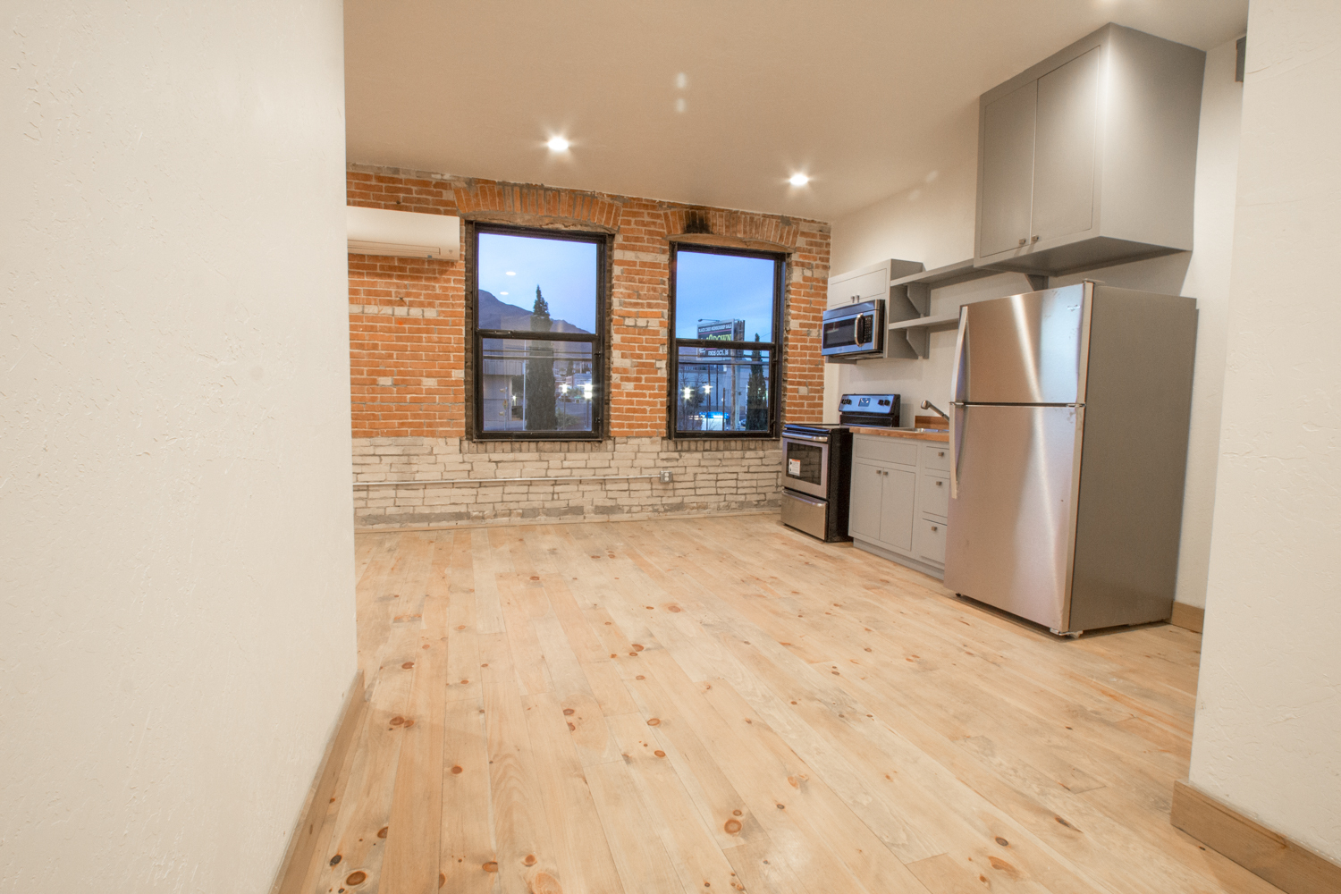 El Paso Apartment: 801 N Piedras St