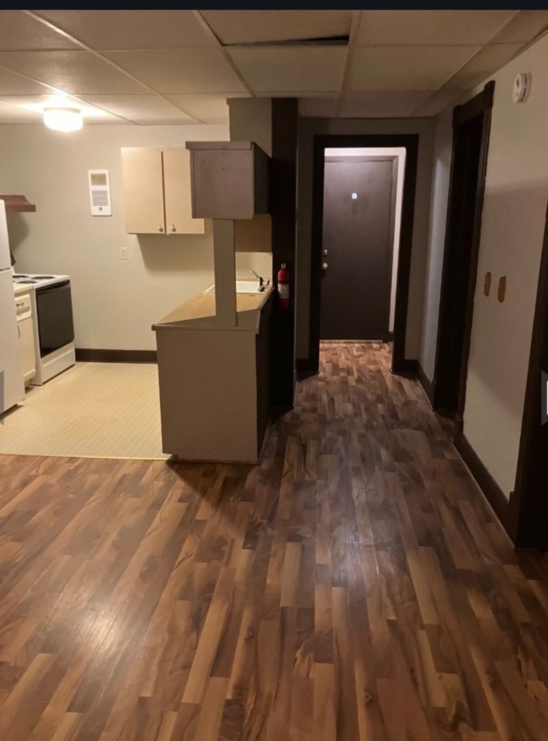 St Croix Falls Apartment: 144 Kentucky St.