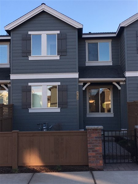 Bend Townhome: 20795 Boulderfield Ave