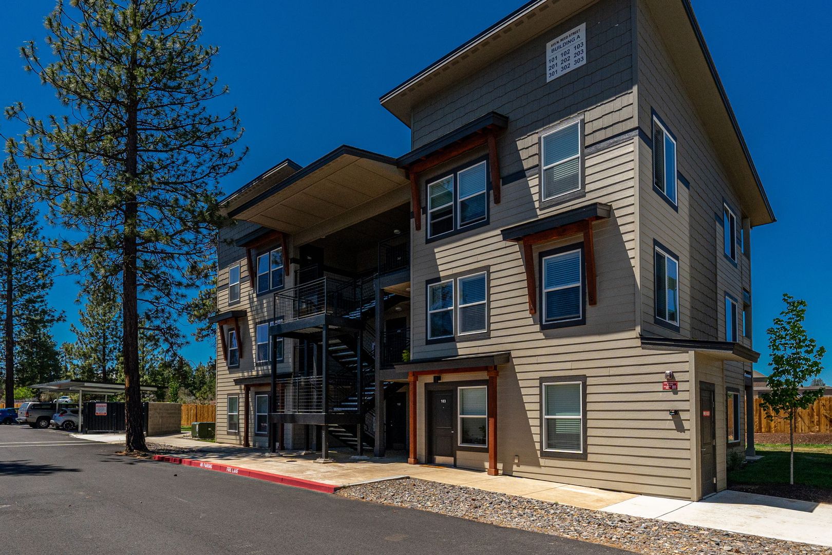 Sisters Apartment: N Reed Street