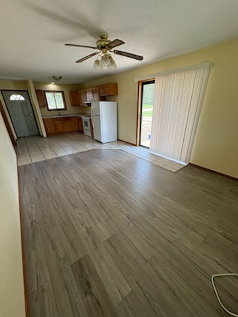 Clermont Apartment: 504 Iowa St