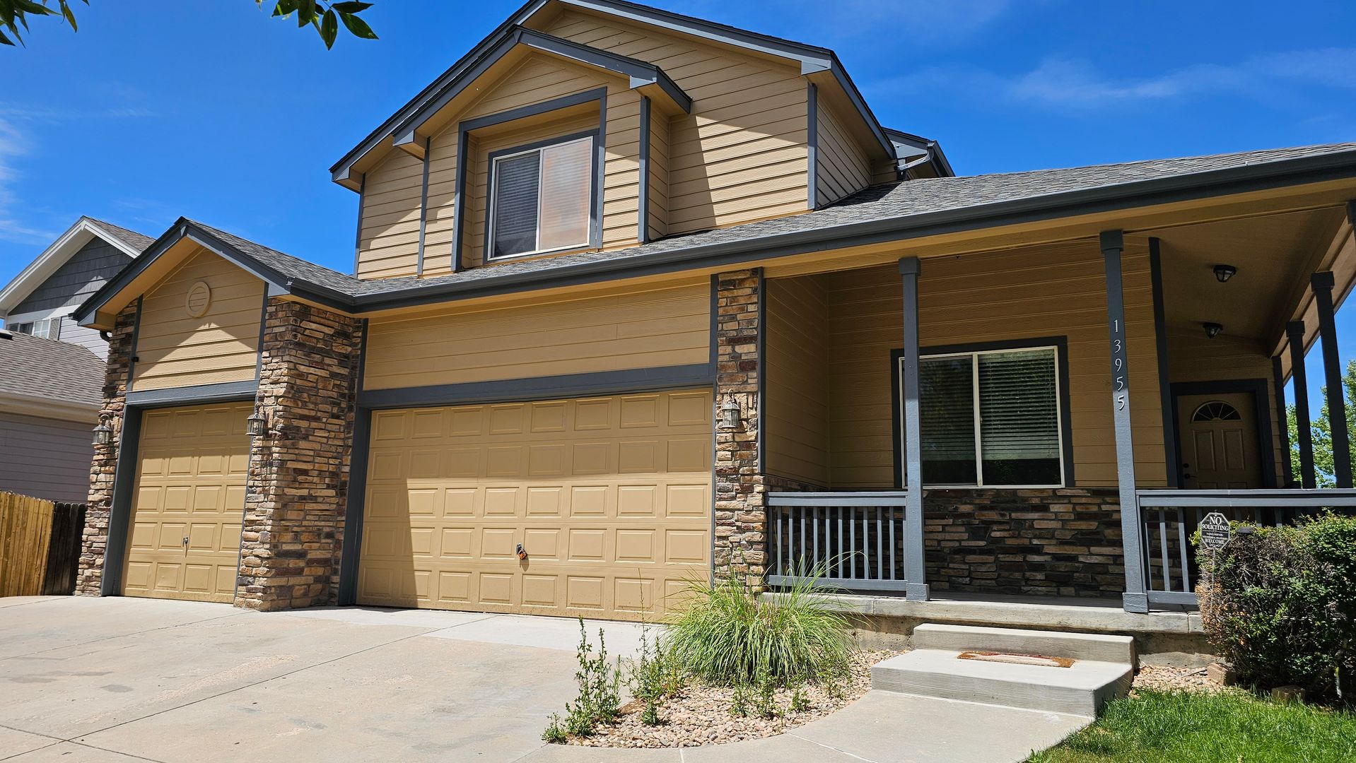 Commerce City House: 13955 E 107th Ave