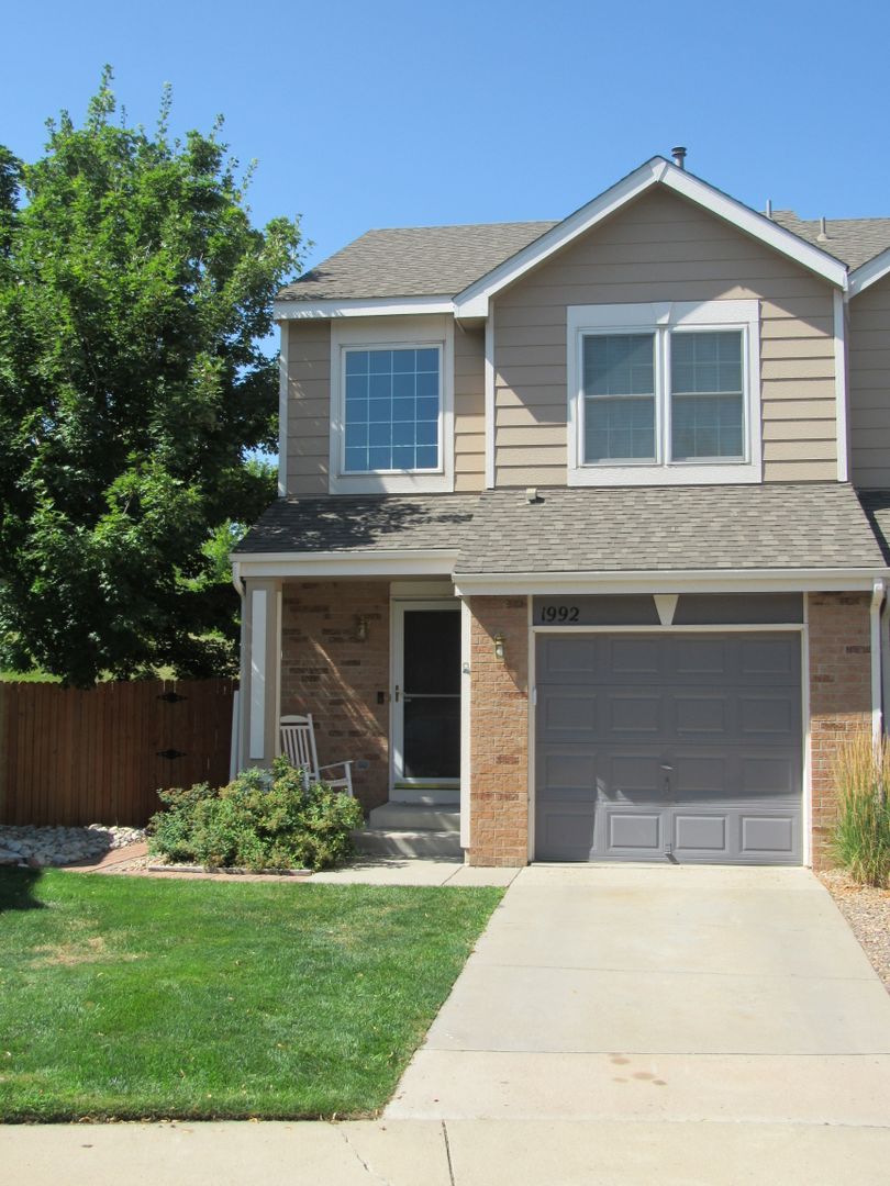 Thornton House: 1992 E 102nd Cir