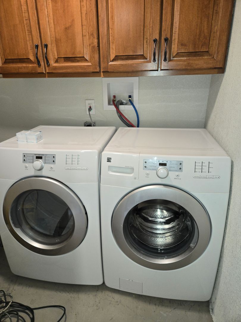 Laundry room at N13-A (2 of 2)
