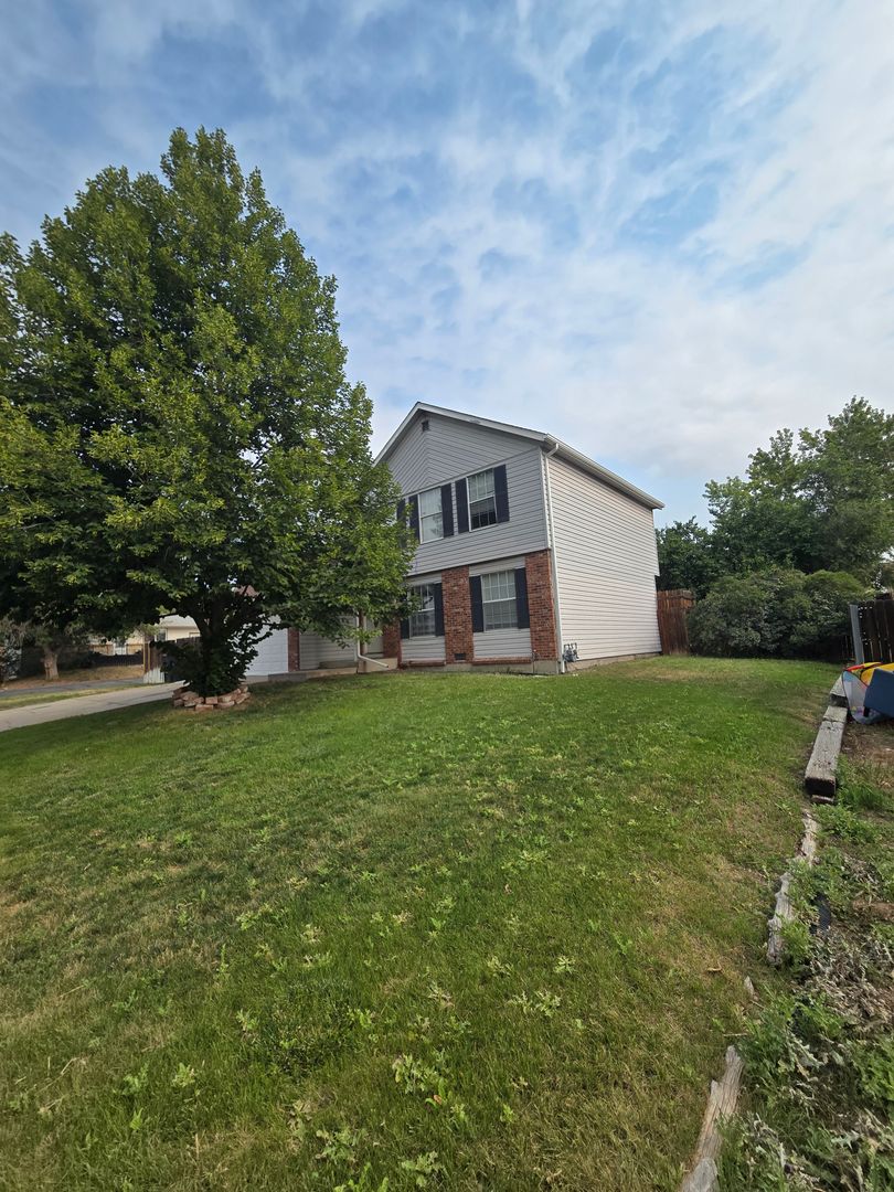 Thornton House: 3409 E 99th Drive
