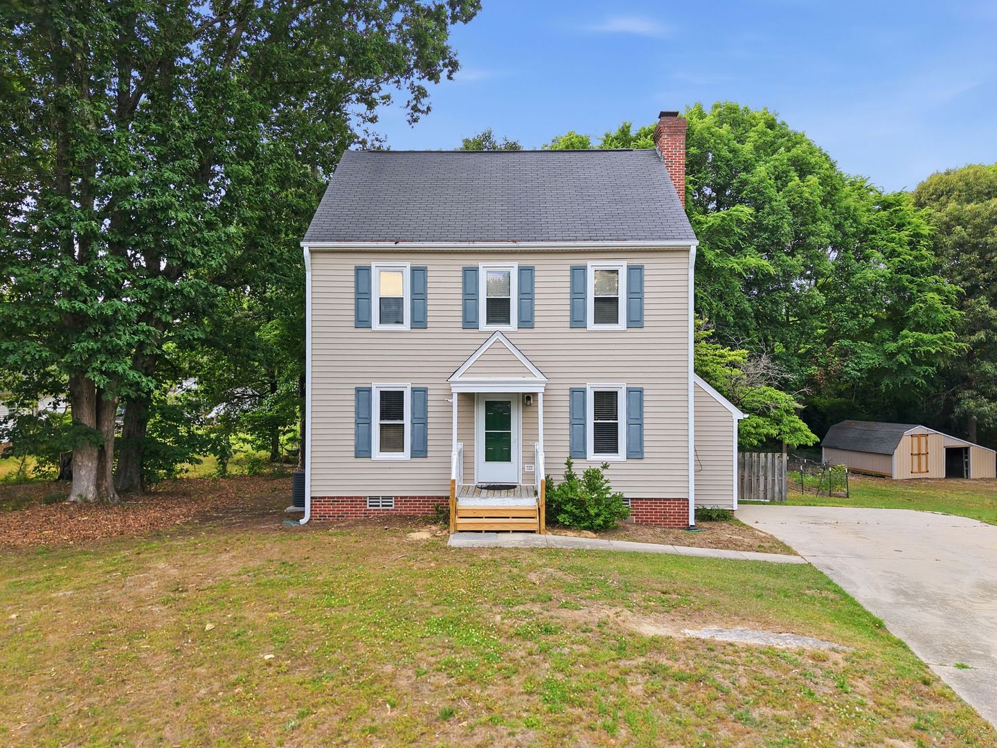 Wake Forest House: 1000 Hornbuckle Ct