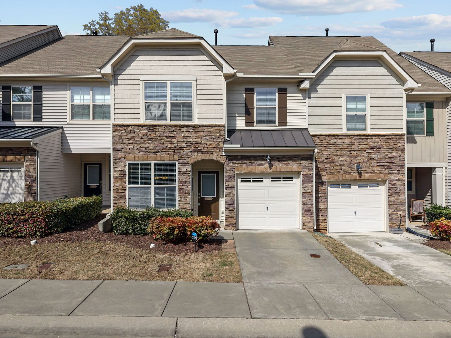 Durham House: 109 Salmon River Dr