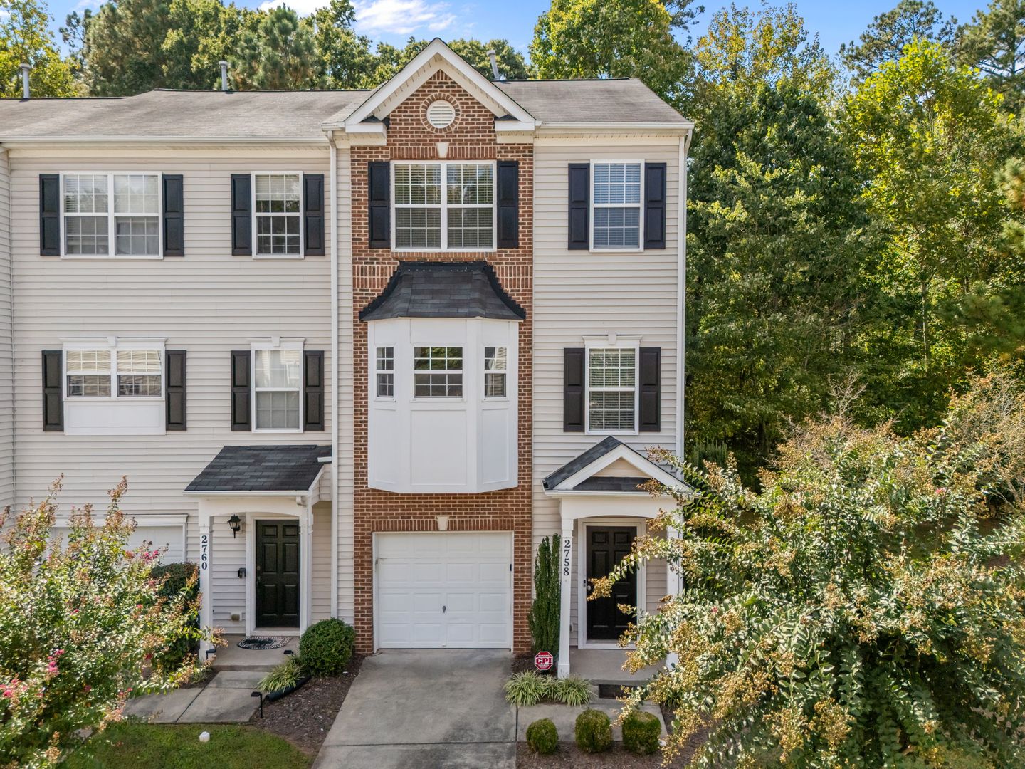 Durham House: 2758 Wyntercrest Ln