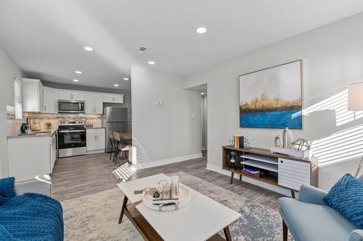 Gorgeous Renovation in Downtown Durham - 2 Bedroom, 1 Bath, Pet Friendly! – photo 1