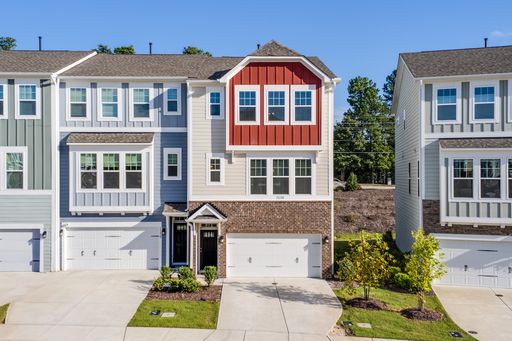 Spacious 4-Bed Home! Modern Kitchen, High Ceilings, Dual Primaries, Laundry Room, Pet Friendly! – photo 1