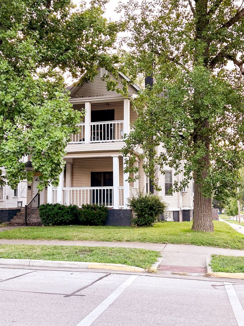 Terre Haute IN Apartment: 920 S 7th ST