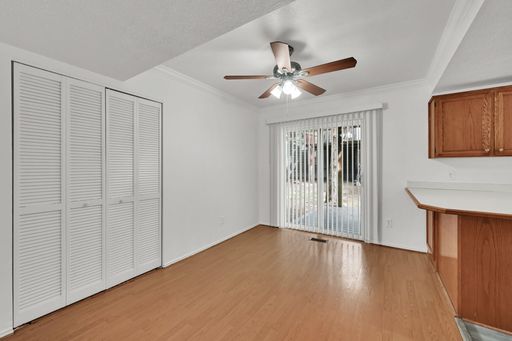Pet Friendly 2 Bedroom Apartment in Quiet Neighborhood