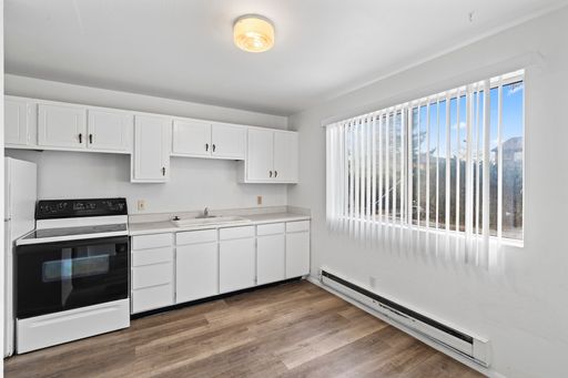 Comfortable 2-Bedroom Apartment in West Jordan – Close to Everything You Need