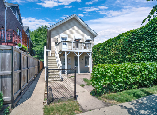 6 Bedroom Northwestern House Leasing for 2025-2026 School Year – photo 1