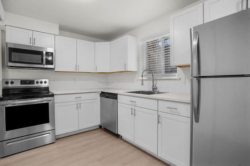 2 Bed 1 Bath Rental at 3560 S 300 E, 233, Salt Lake City, UT – photo 1