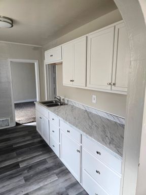 1 Bedroom 1 Bathroom Apartment in Ogden – photo 1