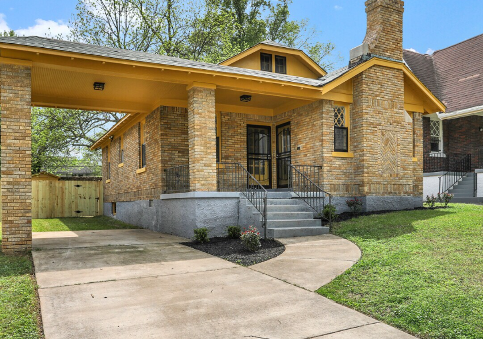 Memphis House: 1851 Kendale Avenue