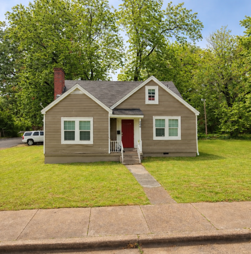 Memphis House: 966 South Greer Street