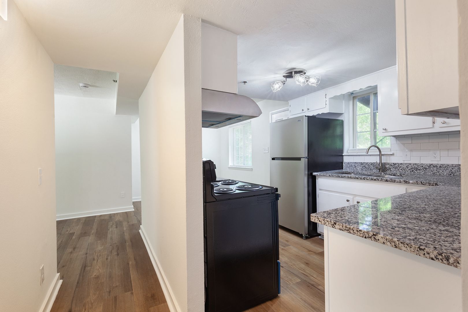 Beautiful, Fully Renovated 1bd/1ba Unit w/ Rear Deck in Ideal Smyrna Location! 12 of 12