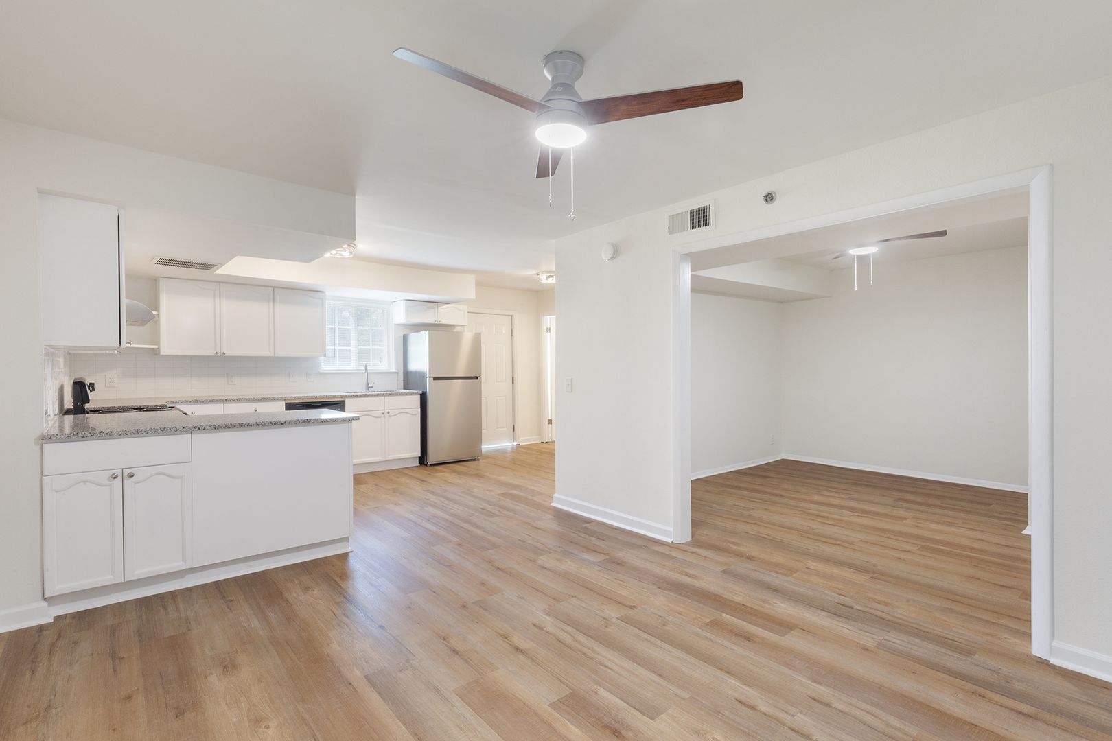 Beautiful, Fully Renovated 1bd/1ba Unit w/ Rear Deck in Ideal Smyrna Location! 11 of 12