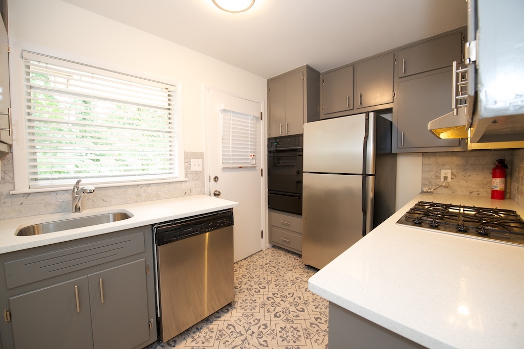 Atlanta House: 3535 Roswell Rd NE, Unit F2