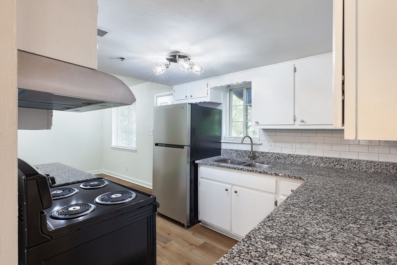 Beautiful, Fully Renovated 1bd/1ba Unit w/ Rear Deck in Ideal Smyrna Location! 11 of 12