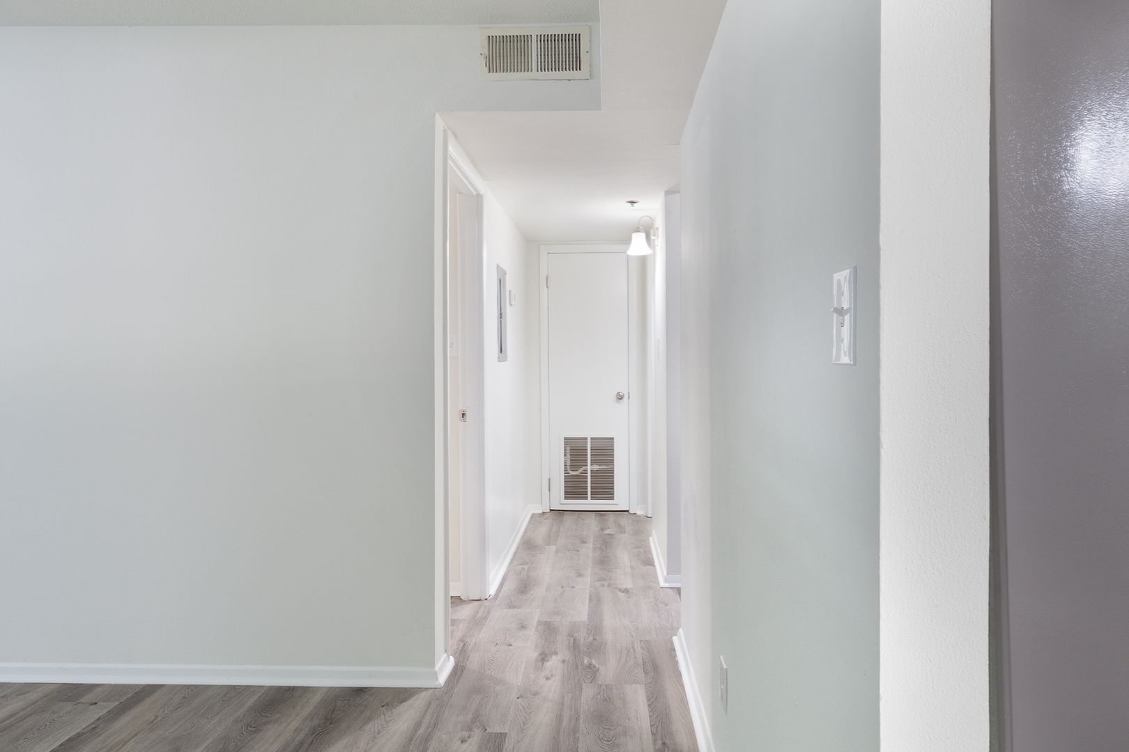 Beautiful, Fully Renovated 1bd/1ba Unit w/ Rear Deck in Ideal Smyrna Location! 12 of 12