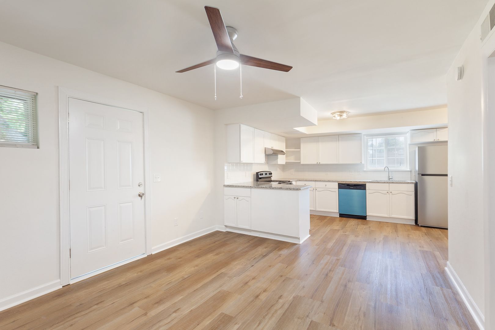 Beautiful, Fully Renovated 1bd/1ba Unit w/ Rear Deck in Ideal Smyrna Location! 10 of 12
