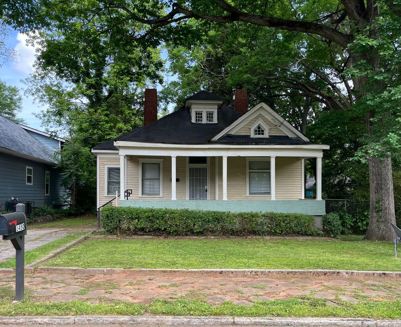 Atlanta House: 1460 Desoto Avenue, SW