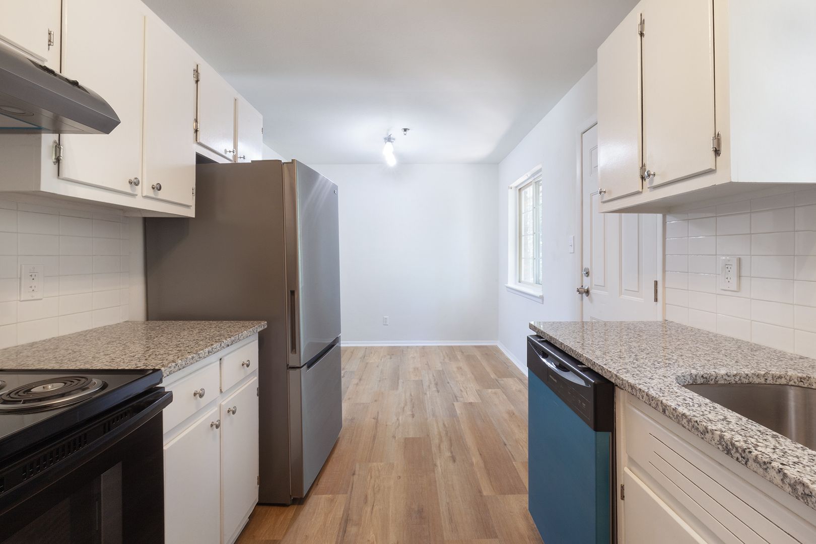 Beautiful, Fully Renovated 1bd/1ba Unit w/ Rear Deck in Ideal Smyrna Location! 12 of 12
