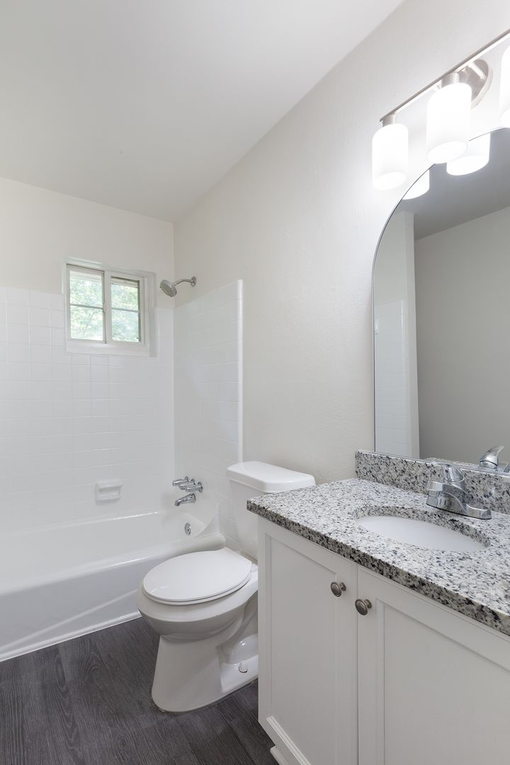 Beautiful, Fully Renovated 1bd/1ba Unit w/ Rear Deck in Ideal Smyrna Location! 12 of 12