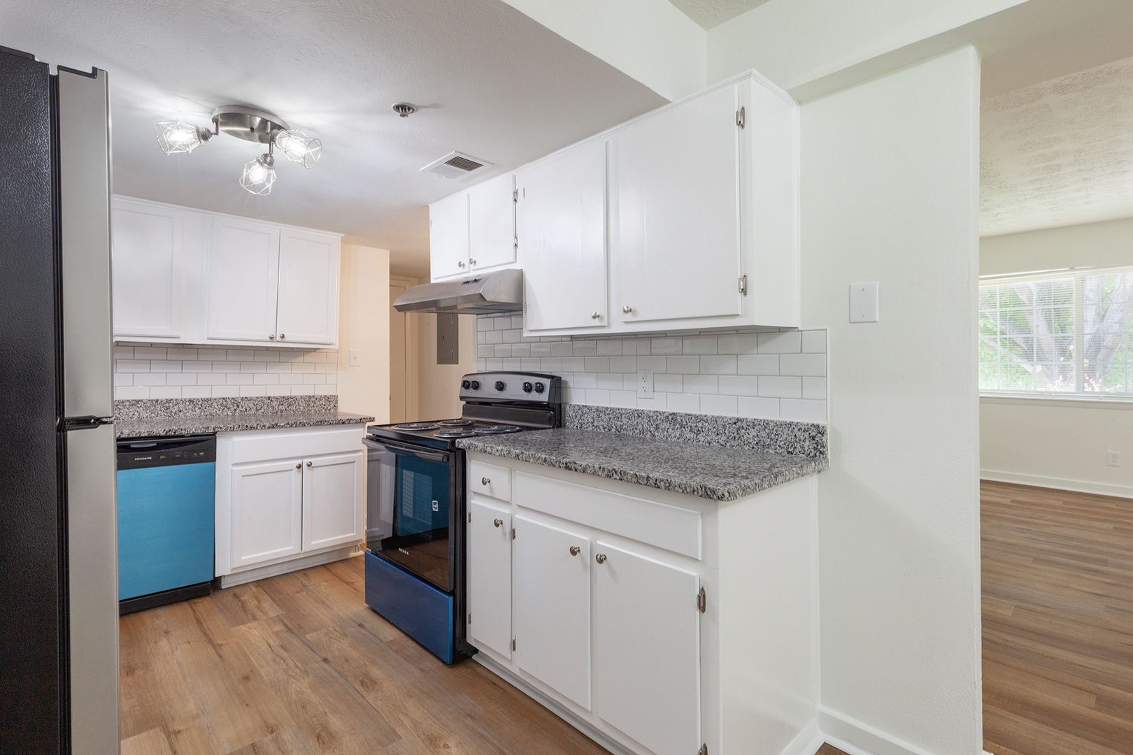 Beautiful, Fully Renovated 1bd/1ba Unit w/ Rear Deck in Ideal Smyrna Location! 10 of 12