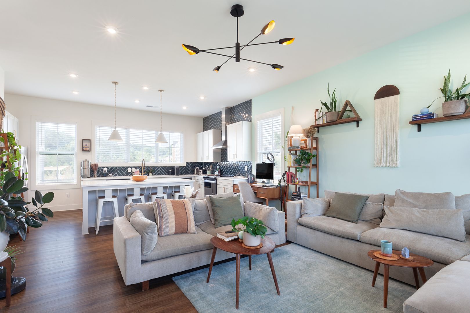 Stylish Townhome Minutes From Grant Park and Steps From the ATL BeltLine!