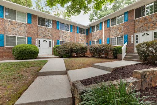 Beautiful, Fully Renovated 1bd/1ba Unit w/ Rear Deck in Ideal Smyrna Location! – photo 1