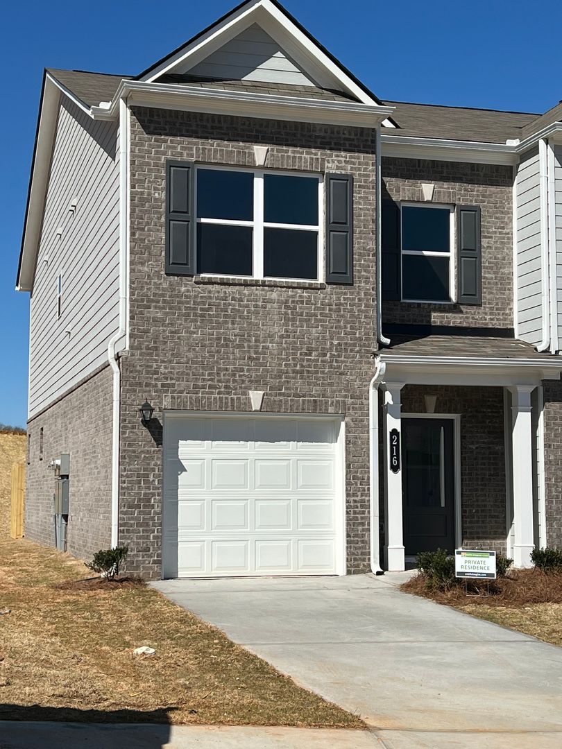 Beautiful Newly Constructed 3/.25 Townhome!