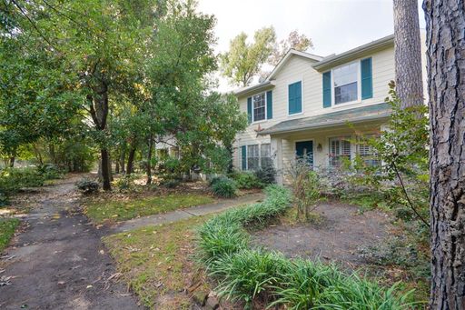 Beautiful 3 Bedroom / 2.5 Bathroom Family Home with Great Amenities - 18827 Atasca Oaks Drive – photo 1