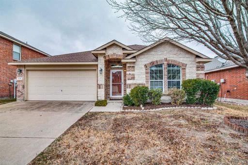 Spacious 4-Bedroom Family Home with Great Schools Nearby at 515 Harding Lane, Lavon, TX – photo 1