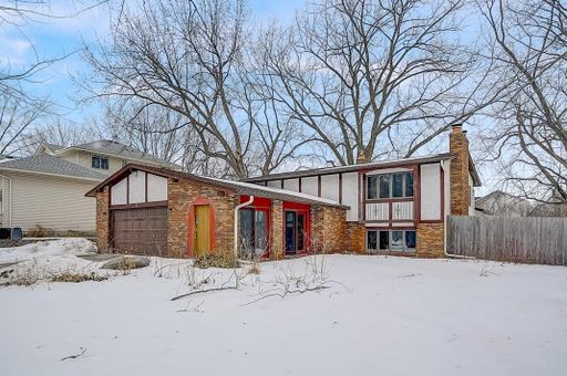 Ideal Family Home - 3BR, 2BA Nestled in the Heart of Blaine - 9101 Bataan St NE, 55449 – photo 1