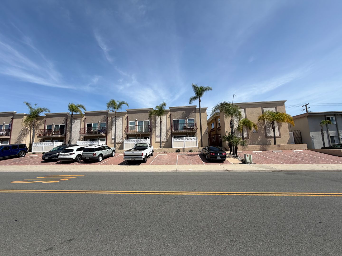San Diego Condo: 3993 Jewell St, Unit B27