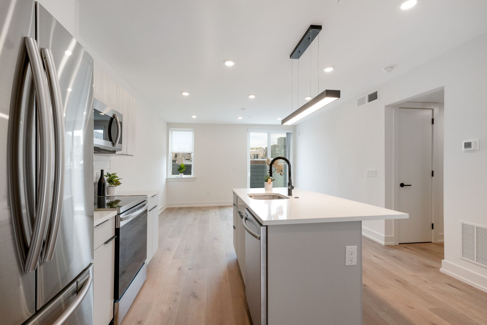 Philadelphia Apartment: 1331 S Juniper Street